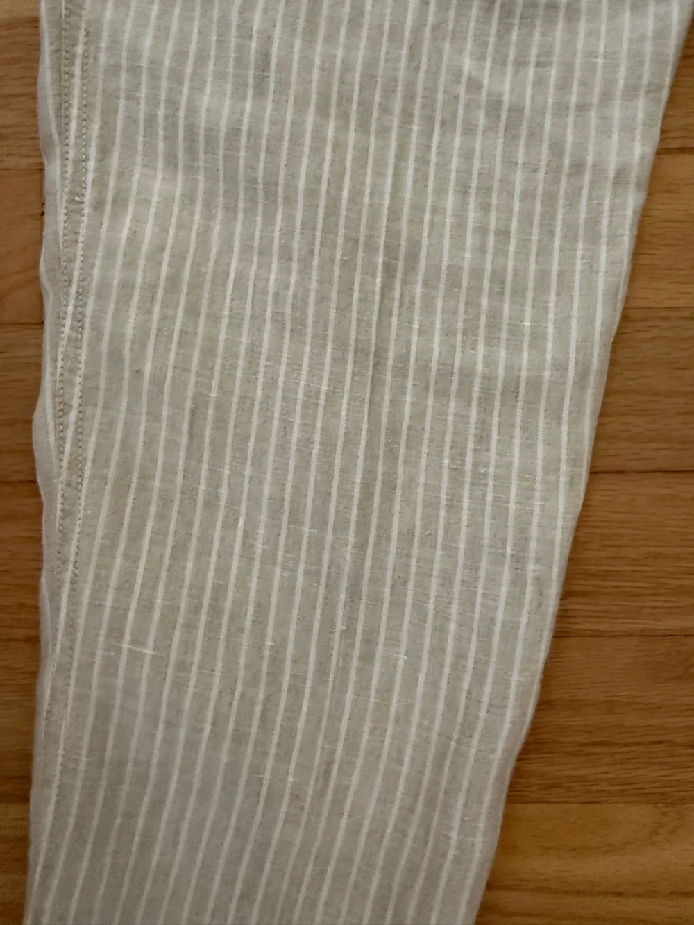 LL Bean 4 Petite Tan & White Striped 100% Linen Pull on Pants